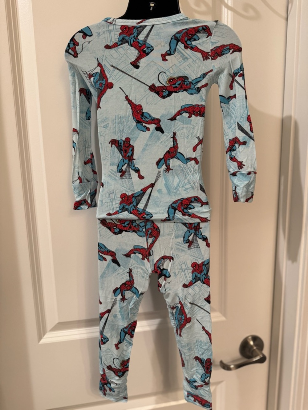 Posh Peanut Marvel Spider-Man Kids Bamboo Pajama Set - Picture 6 of 8